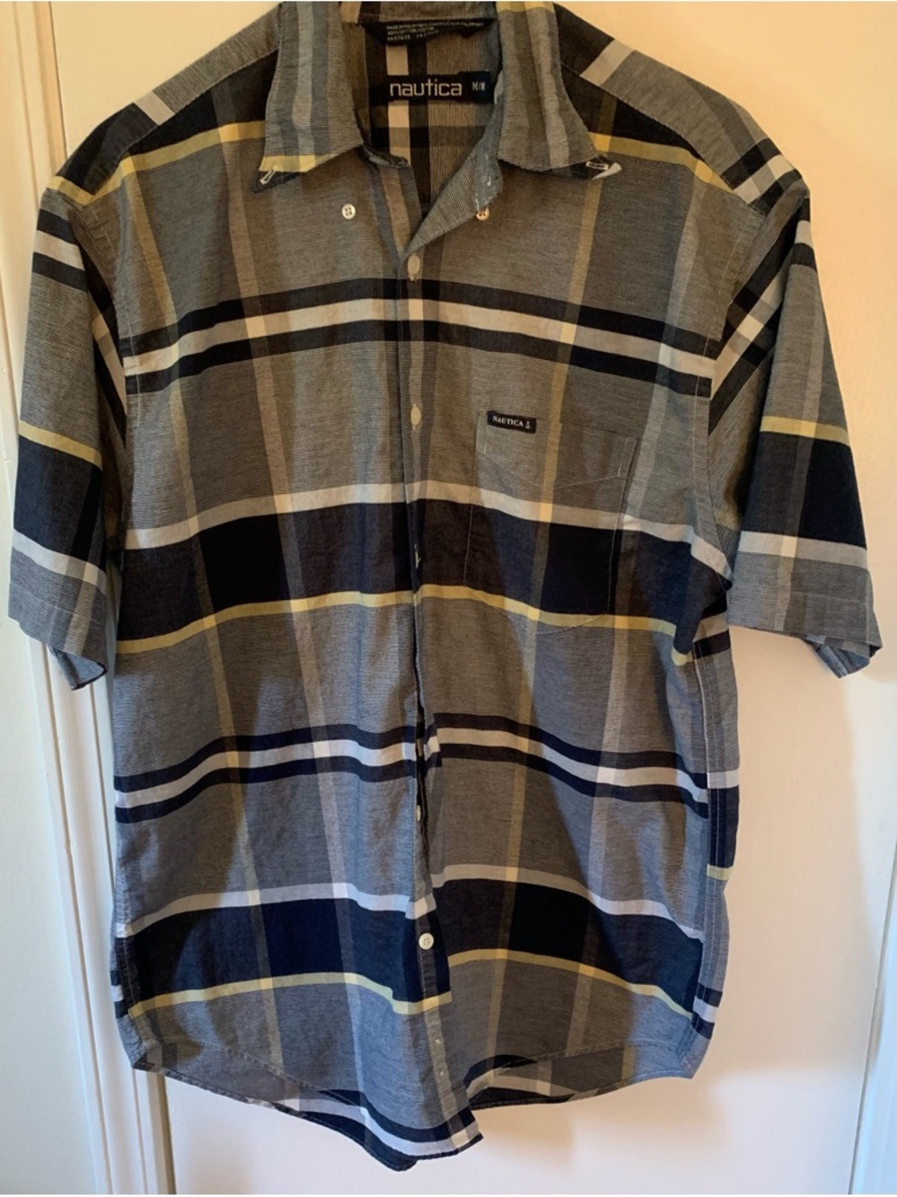 Nautica Men's Short-Sleeve Plaid Button-Up Shirt in Gray & Navy